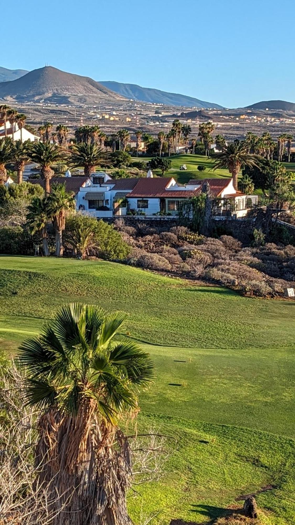 Golf View Apartment - Stunning Ocean View Golf Del Sur San Miguel de Abona Exterior photo