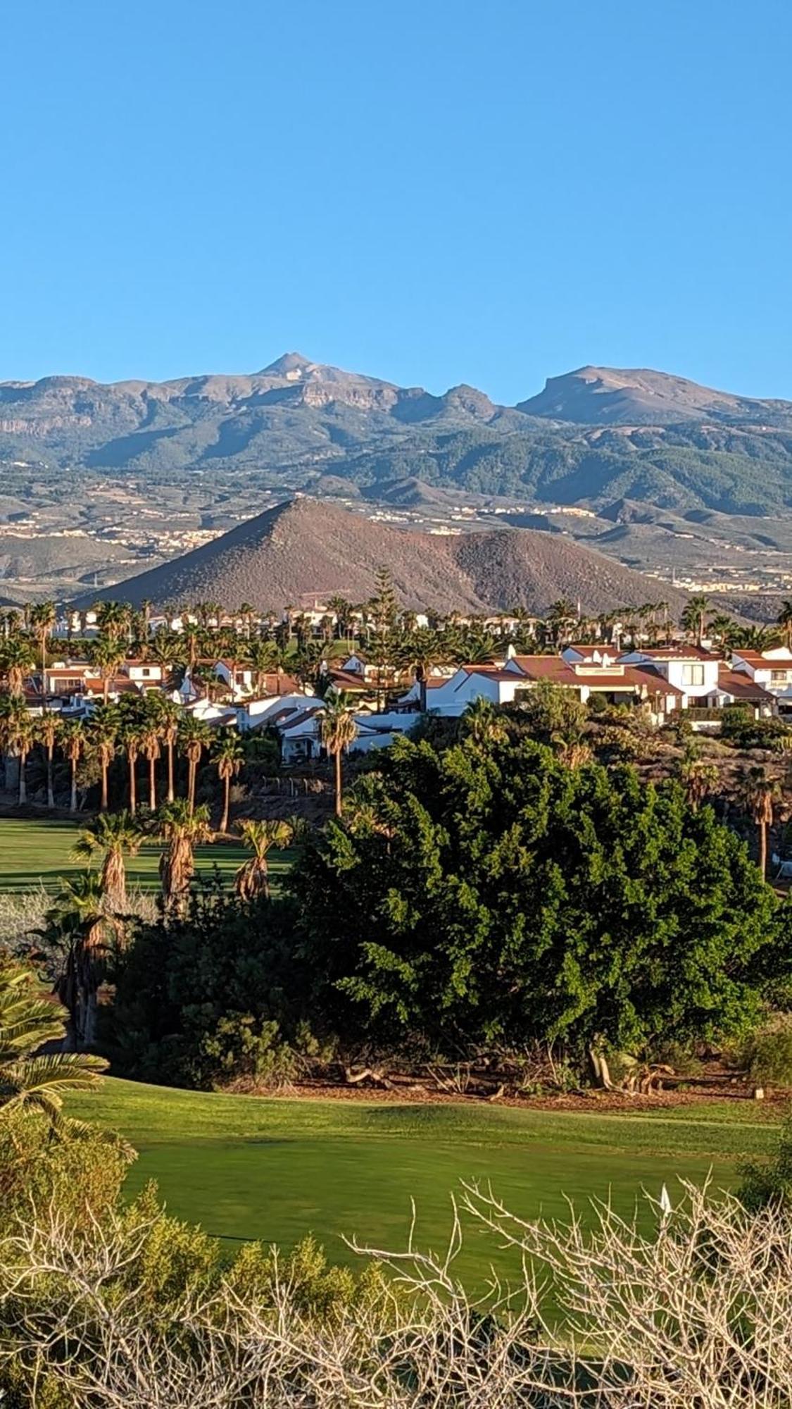 Golf View Apartment - Stunning Ocean View Golf Del Sur San Miguel de Abona Exterior photo